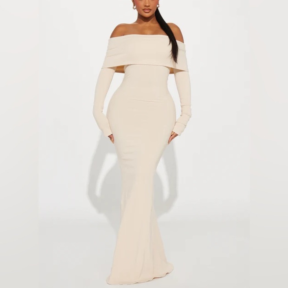Nayeli Snatched Maxi Dress